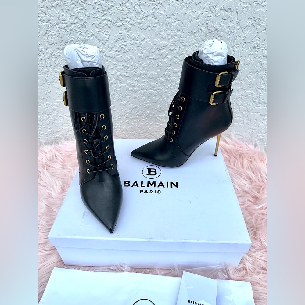 BALMAIN URIA LEATHER ANKLE BOOTS